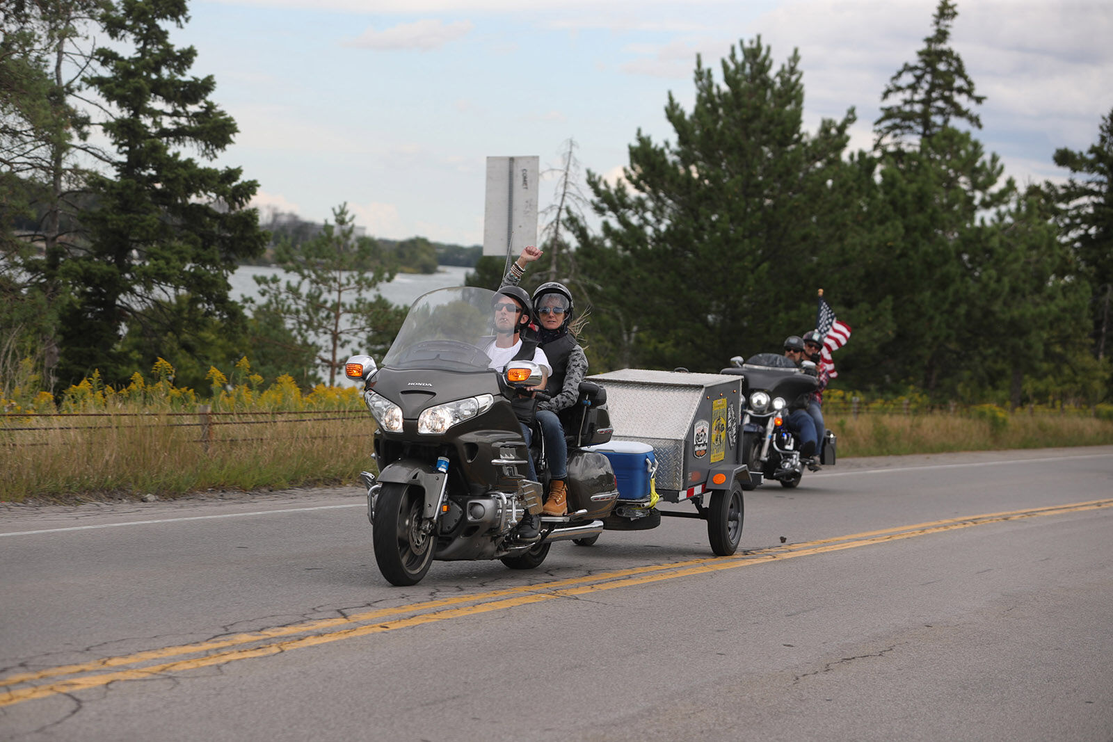 Bikers and boaters parade for President Trump